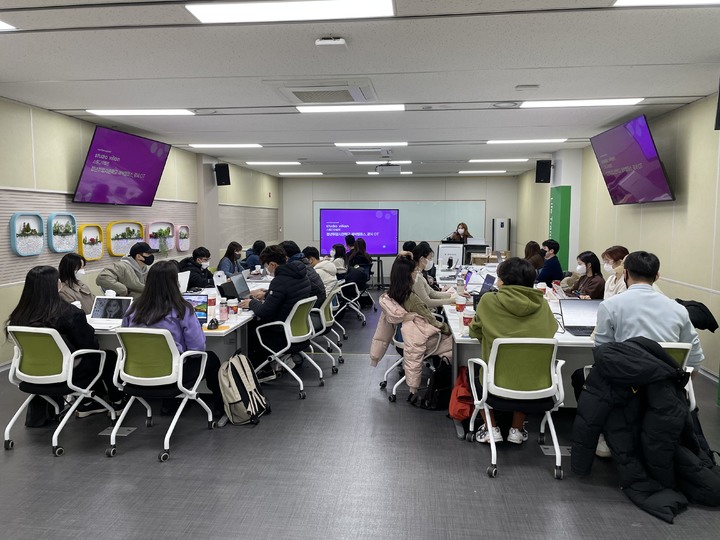 [서울=뉴시스]강서캠퍼스 교육.