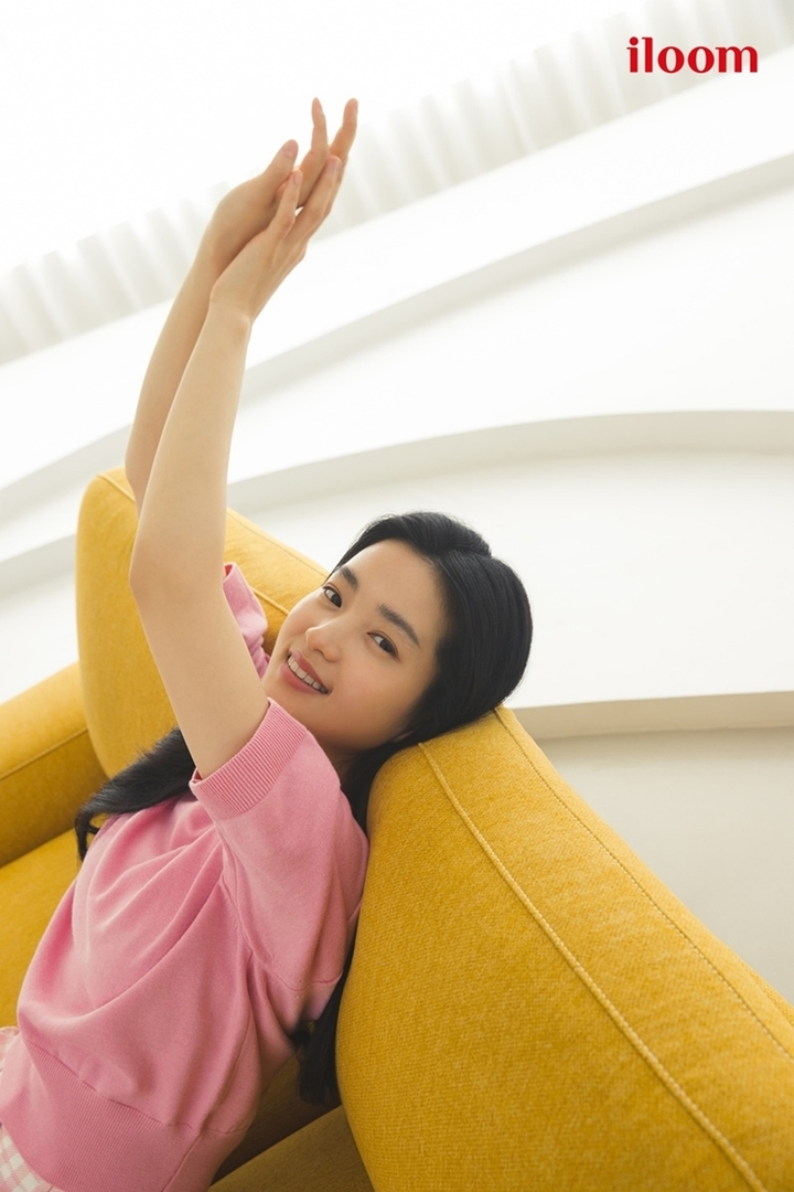 [서울=뉴시스] 김태리 2023.04.06(사진=일룸) *재판매 및 DB 금지