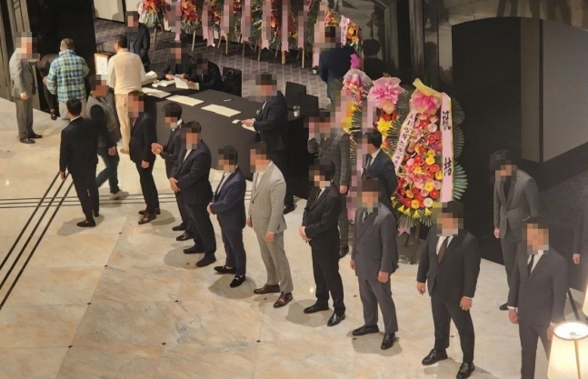 최근 서울 용산구 한남동 A호텔에서 열린 결혼식에는 조폭으로 추정되는 하객들로 가득 찼다. 사진 조선일보 *재판매 및 DB 금지