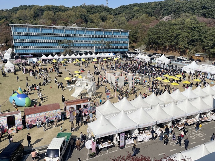 경기도청 봄꽃축제 모습. (사진=경기도 제공) *재판매 및 DB 금지