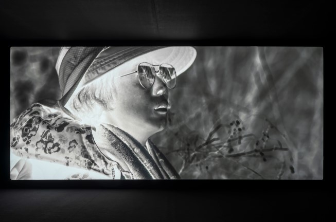 박찬경, 늦게 온 보살, 2019, 컬러, 흑백, 유성, 55분. MMCA 소장. *재판매 및 DB 금지