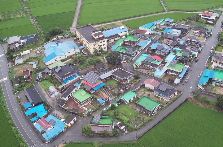 [진천=뉴시스] 신재생에너지 융복합지원사업 추진 진천읍 하덕마을. (사진=진천군 제공) photo@newsis.com *재판매 및 DB 금지