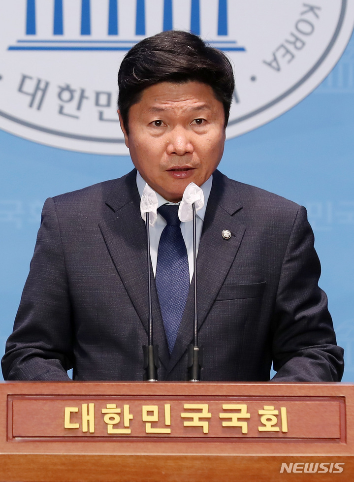 [서울=뉴시스] 이영환 기자 = 홍기원 더불어민주당 의원. 2023.04.17. 20hwan@newsis.com