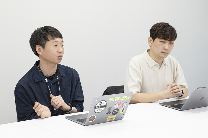 배준영 넥슨 인텔리전스랩스 본부장(왼쪽)과 윤상철 실장이 지난 11일 경기도 성남시 판교 모처에서 인터뷰를 진행하고 있다(사진=넥슨) *재판매 및 DB 금지