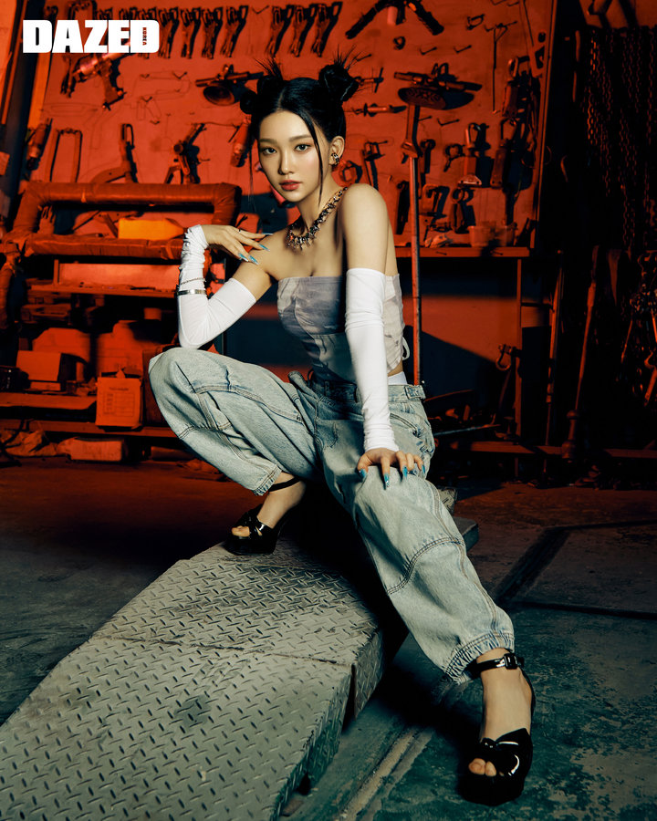 [서울=뉴시스] 메이브 2023.04.19 (사진=데이즈드) photo@newsis.com *재판매 및 DB 금지