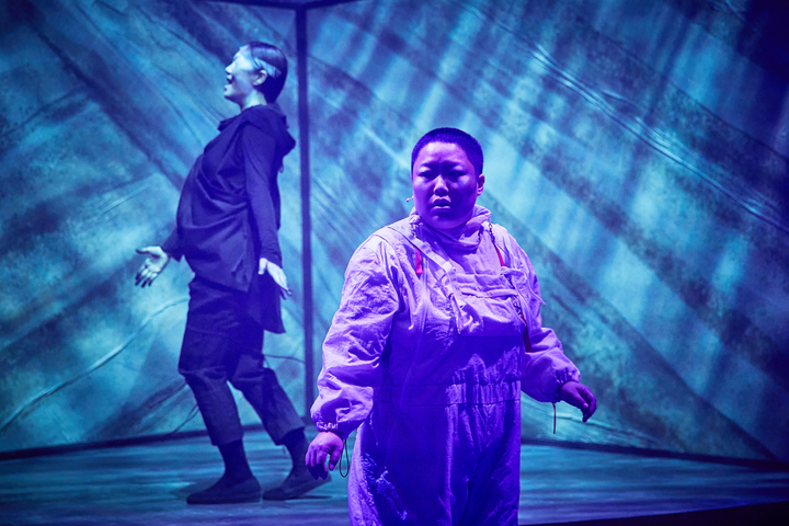 [서울=뉴시스]'차차차원이 다다른 차원' 공연 사진. (사진=LG아트센터 서울 제공) 2023.04.21. photo@newsis.com *재판매 및 DB 금지