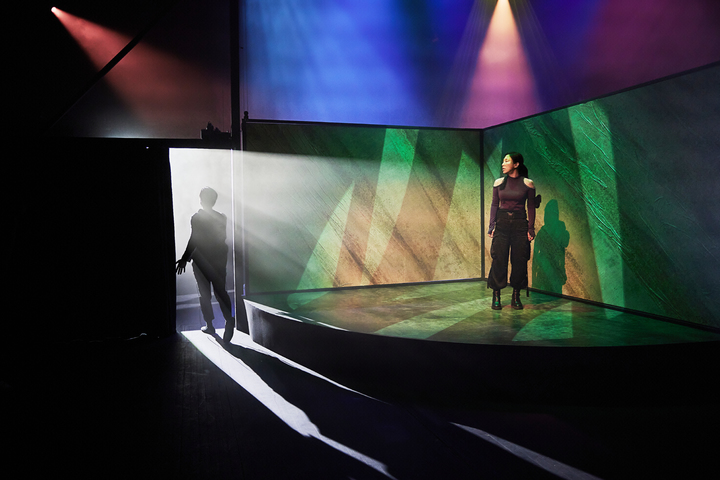 [서울=뉴시스]'차차차원이 다다른 차원' 공연 사진. (사진=LG아트센터 서울 제공) 2023.04.21. photo@newsis.com *재판매 및 DB 금지