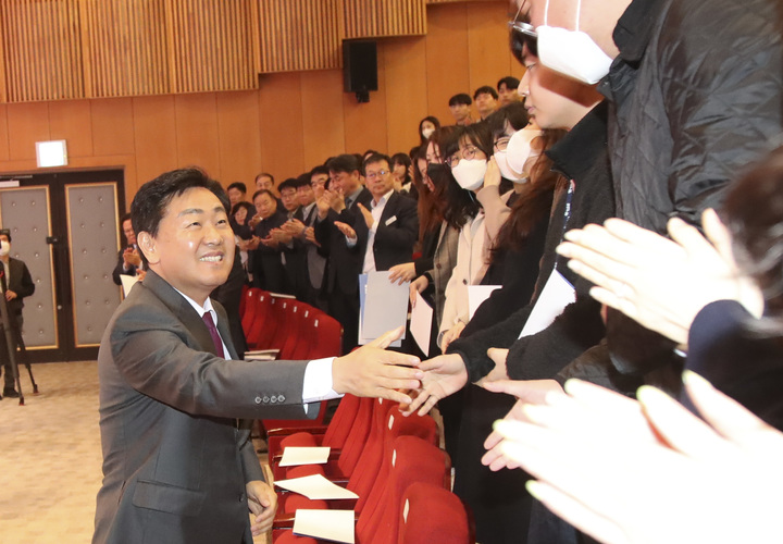 [전주=뉴시스] 김관영 전북지사 14개 시군 방문 모습. *재판매 및 DB 금지