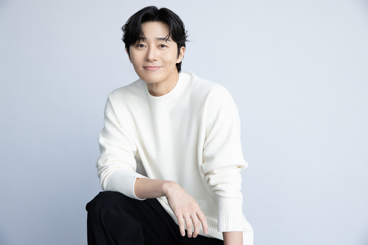 박서준 "안정은 없어요…계속 도전할 거예요"[인터뷰]