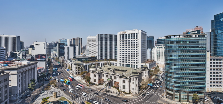 [서울=뉴시스] 김진아 기자 =일본 노무라 증권이 미국 중앙은행(Fed)보다 일찍 한국이 금리 인하를 시작할 수 있다고 예측했다. 사진은 한국은행 전경. (사진=한국은행 제공) *재판매 및 DB 금지