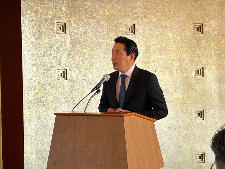 [서울=뉴시스] 황재희 기자= 삼성바이오로직스 박용 센터장이 26일 서울 소공동 롯데호텔에서 열린 ‘바이오경제 미래전략 포럼’에서 발표하고 있다. *재판매 및 DB 금지