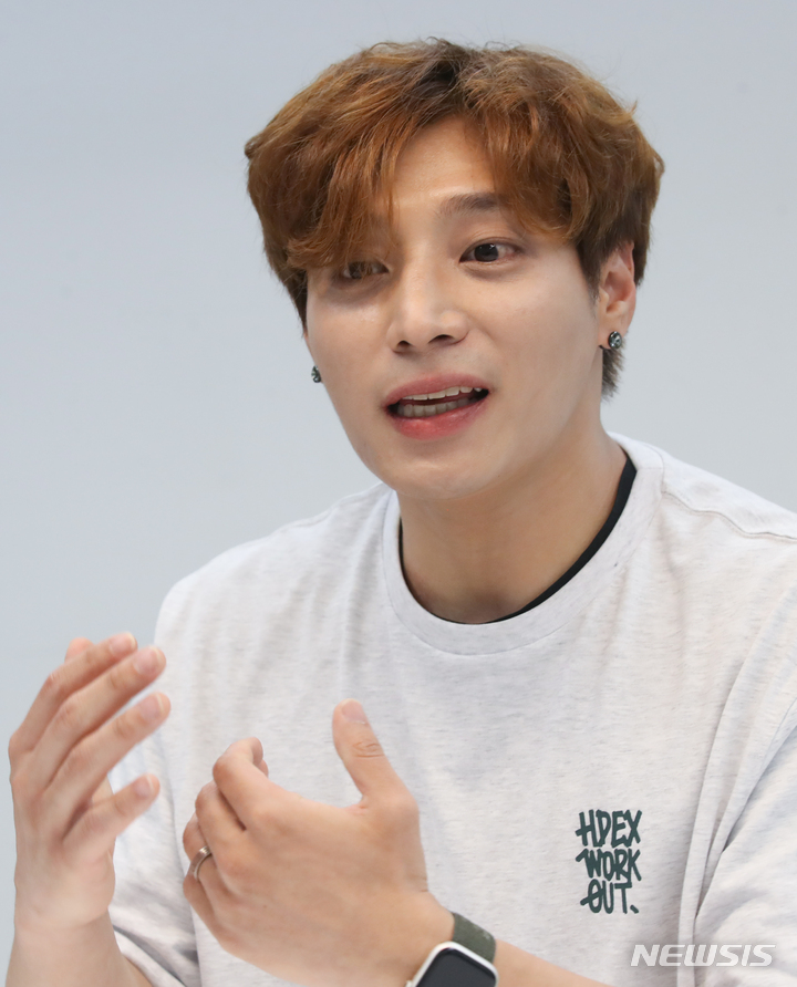 [서울=뉴시스] 조수정 기자 = 유튜버 팀일루션 노성율이 19일 서울 마포구 순이엔티에서 뉴시스와 인터뷰 하고 있다. 2023.04.28.chocrystal@newsis.com