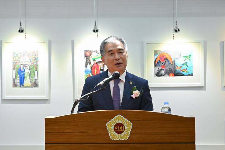 [서울=뉴시스]치매어르신 미술전시회.(사진=서울시의회 제공) *재판매 및 DB 금지