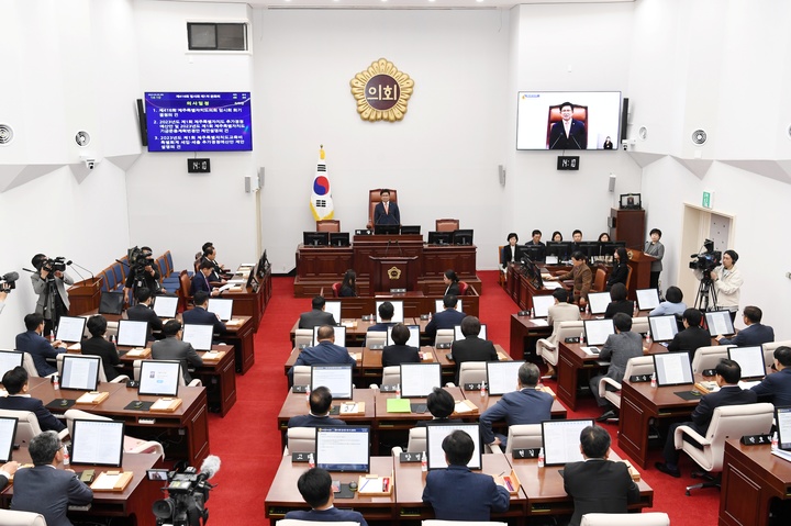 [제주=뉴시스] 제주도의회 본회의. (사진=제주도의회 제공) photo@newsis.com&nbsp; *재판매 및 DB 금지