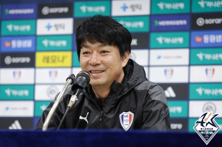 [서울=뉴시스]프로축구 수원 삼성 김병수 감독. (사진=프로축구연맹 제공)