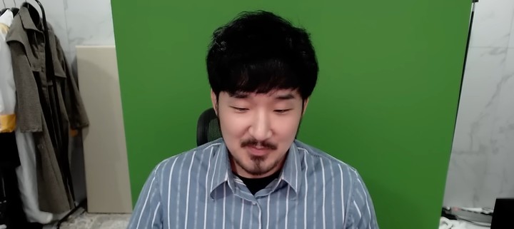 [서울=뉴시스]크리에이터 '선바'는 지난달 초 자신의 영상을 통해 결혼 소식을 전했다. (사진=선바 스트리밍 다시보기 채널 영상 캡처) 2023.50.12. photo@newsis.com *재판매 및 DB 금지