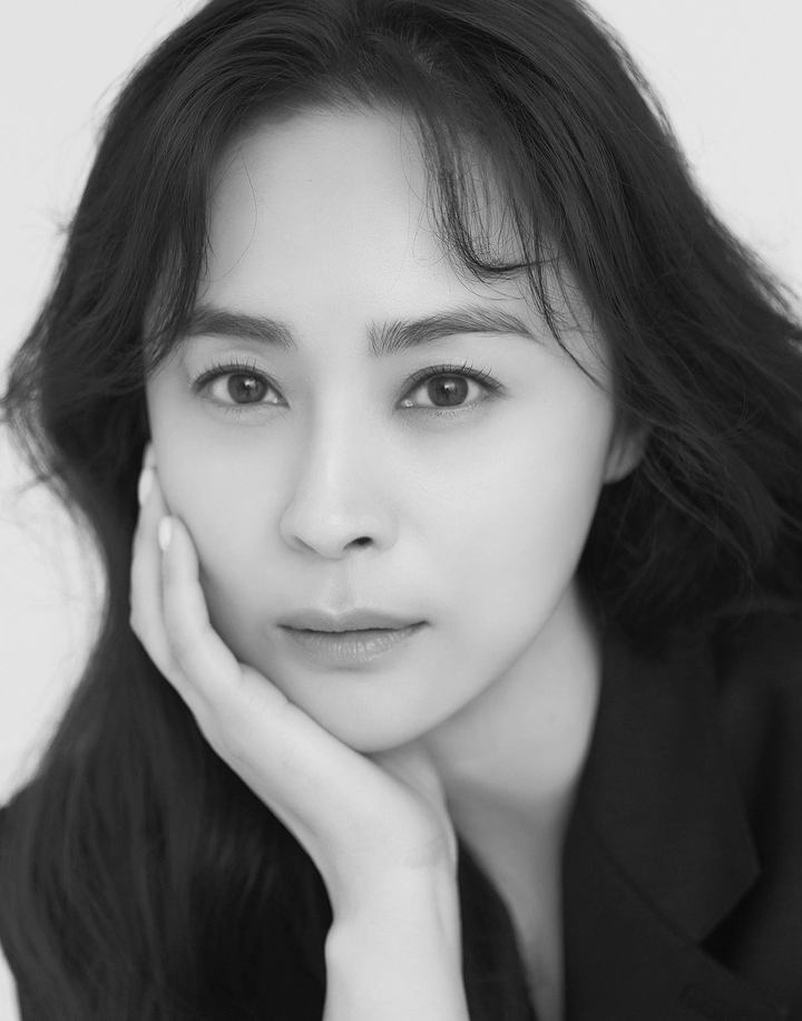 [서울=뉴시스] 배우 우희진 2023.05.12 (사진 = 매니지먼트 오름 제공) photo@newsis.com *재판매 및 DB 금지 *재판매 및 DB 금지