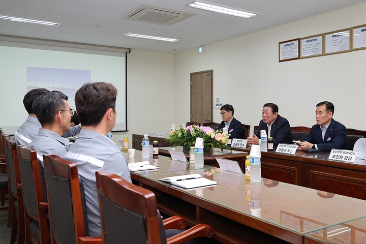 조근제 함안군수, 삼영엠텍 현장 방문해 애로사항 청취  *재판매 및 DB 금지