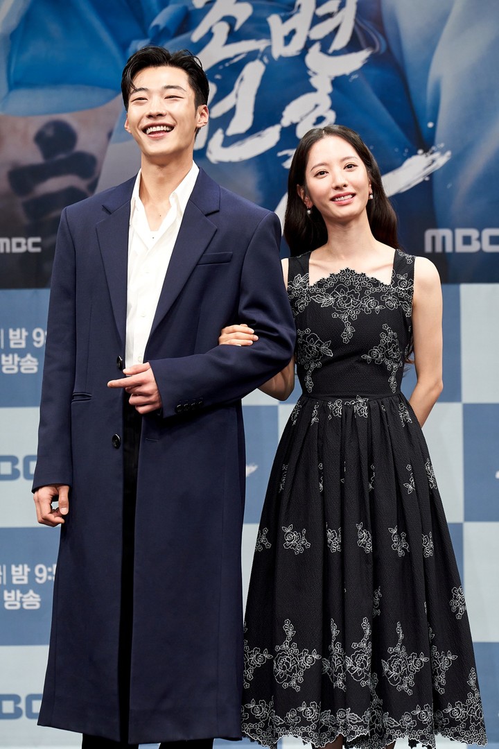 우도환(왼쪽), 보나