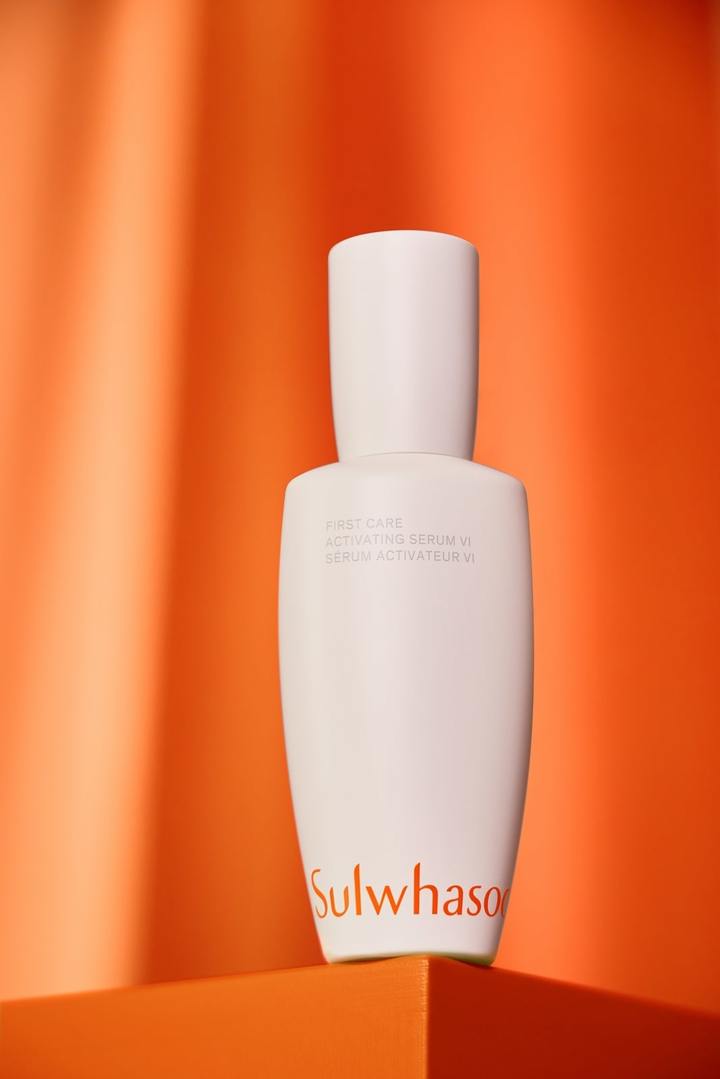 설화수 윤조에센스 6세대(사진=아모레퍼시픽 제공) *재판매 및 DB 금지