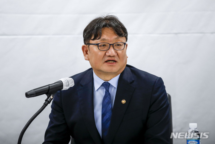 [서울=뉴시스] 정병혁 기자 = 권기섭 신임 경제사회노동위원회 위원장 내정자. 2023.05.25. jhope@newsis.com