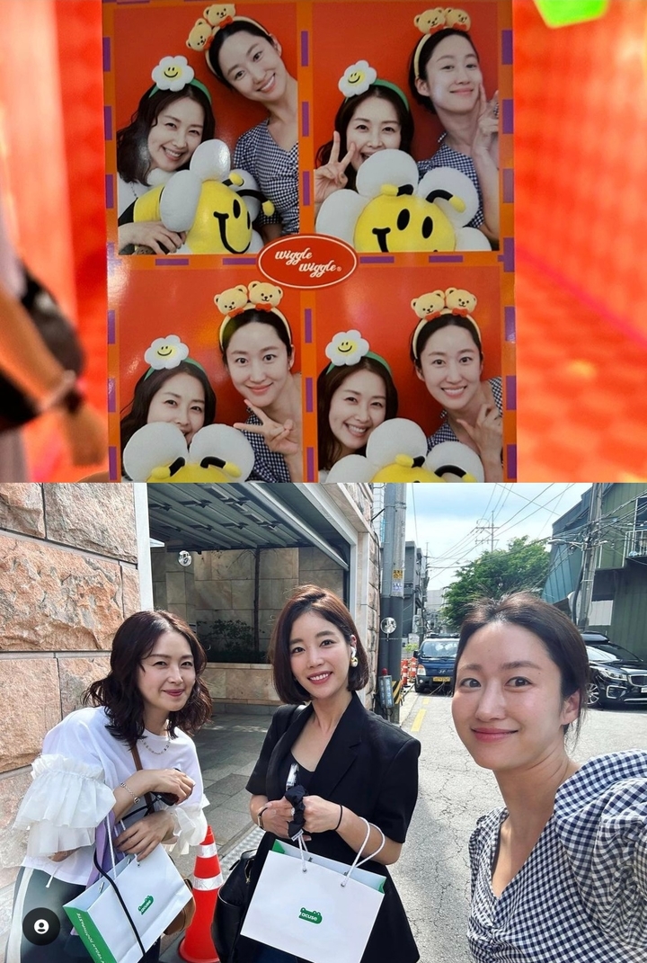 [서울=뉴시스] 배우 전혜빈이 2000년대 한국에서 활동했던 일본인 배우 유민과 함께 찍은 스티커 사진을 공개했다. 또 배우 기은세, 유민과 함께 찍은 사진도 공개했다. (사진=전혜빈 인스타그램 캡처) 2023.05.26. photo@newsis.com *재판매 및 DB 금지