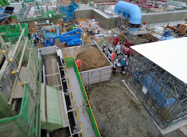 [서울=뉴시스] 외교부가 26일 후쿠시마 원전 오염수 전문가 현장 시찰단이 후쿠시마 제1원전을 현장 시찰한 사진을 공개했다. 시찰단은 지난 21일부터 26일까지 5박 6일간 후쿠시마 원전 오염수 해양 방류의 안전성을 점검했다. (사진=도쿄전력 제공) 2023.05.26. photo@newsis.com *재판매 및 DB 금지