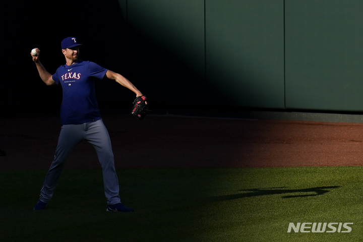 [볼티모어=AP/뉴시스]텍사스 레인저스 제이콥 디그롬. 2023.05.27.