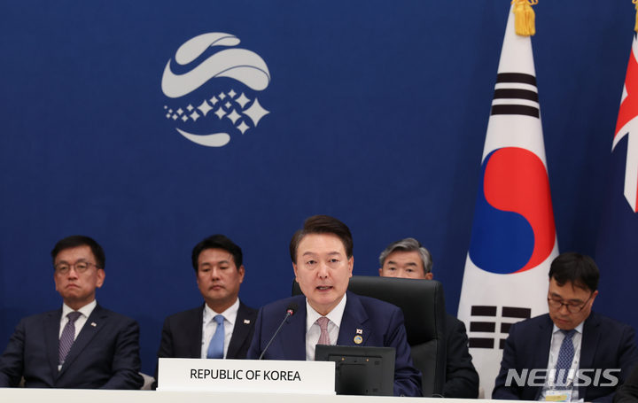 [서울=뉴시스] 전신 기자 = 윤석열 대통령이 29일 청와대 영빈관에서 열린 2023 한-태평양도서국 정상회의에서 발언하고 있다. 2023.05.29. photo1006@newsis.com