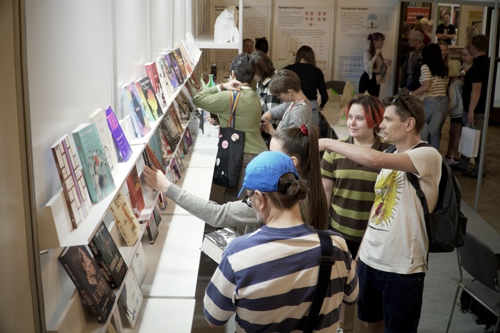 [서울=뉴시스]해외문화홍보원 및 주폴란드한국문화원이 25일부터 28일까지 열린 폴란드 바르샤바 국제 도서전에서 한국문학 부스를 운영하고 있다. (사진=주폴란드한국문화원 제공) 2023.05.30. photo@newsis.com&nbsp; *재판매 및 DB 금지