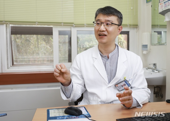 [서울=뉴시스]정원석 경희대한방병원 한방재활의학과 교수. (사진= 경희의료원 제공) 2023.05.30. photo@newsis.com. 