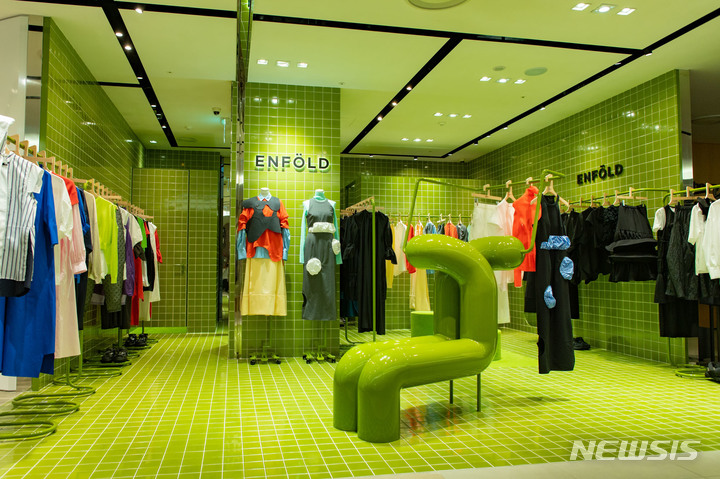 [서울=뉴시스](사진=신세계인터내셔날 제공)