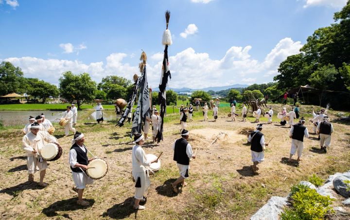[증평=뉴시스] 증평들노래축제 풍년 기원. (사진=증평군 제공) photo@newsis.com *재판매 및 DB 금지