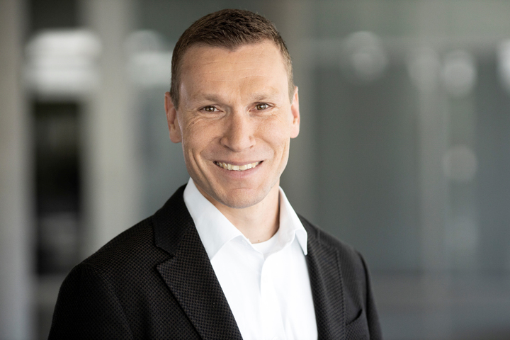 [서울=뉴시스]마티아스 바이틀 벤츠코리아 신임 대표.(사진=메르세데스-벤츠코리아) 2023.5.31 photo@newsis.com *재판매 및 DB 금지