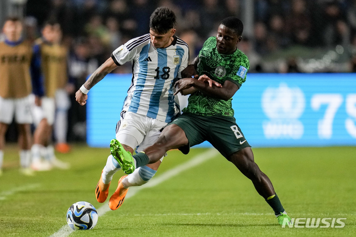 [산후안(아르헨티나)=AP/뉴시스] U20월드컵 16강전 아르헨티나전 치르는 나이지리아. 2023.05.31.