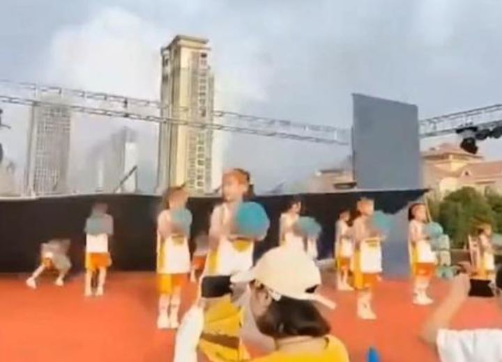 사진 웨이보 캡처 *재판매 및 DB 금지