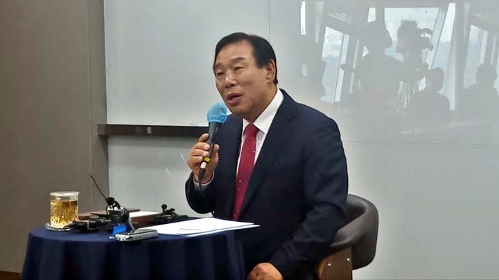 [뉴시스=세종=개헌 관련 설명하는 최민호 세종시장. 2023.06.01. ssong1007@newsis.com *재판매 및 DB 금지