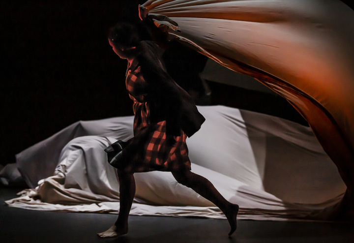 [서울=뉴시스]'BIRTH' 공연 사진. (사진=우란문화재단/Pamela Raith 제공) 2023.06.02. photo@newsis.com&nbsp; *재판매 및 DB 금지