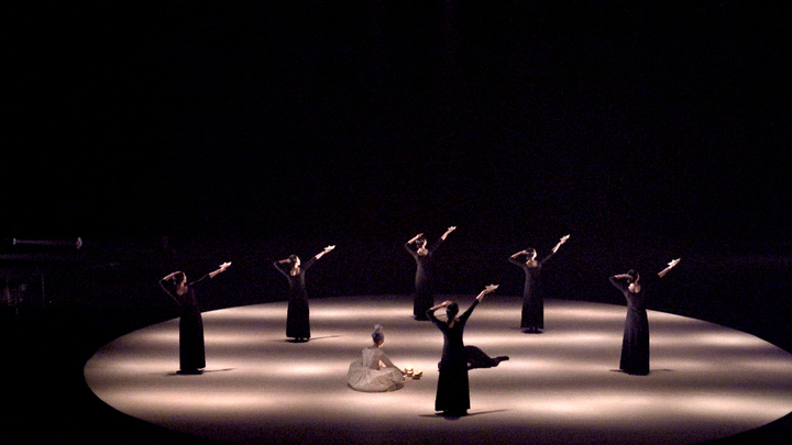 [서울=뉴시스]싱가포르국제예술축제에서 선보인 99아트컴퍼니의 '심연' 공연. (사진=한국국제문화교류진흥원 제공) 2023.06.06. photo@newsis.com *재판매 및 DB 금지