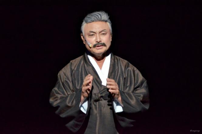 [울산=뉴시스] 악극 '장생포' 변사 최주봉 *재판매 및 DB 금지