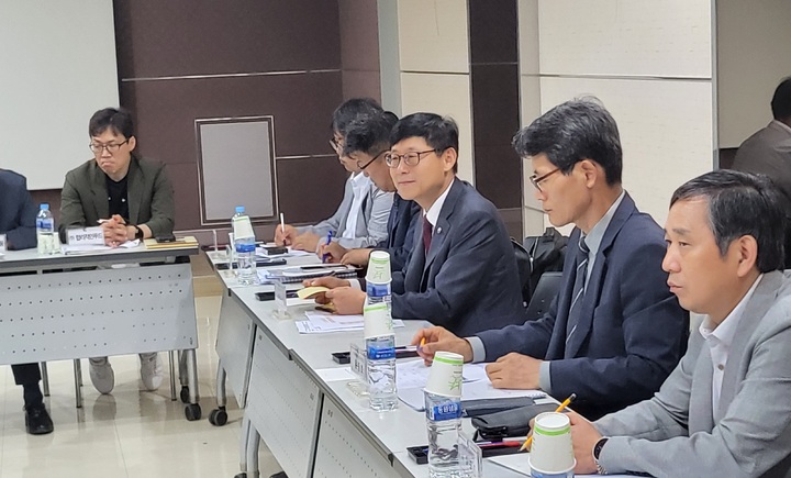 송상근 해수부 차관, 부산 수산 가공업계와 간담회 개최