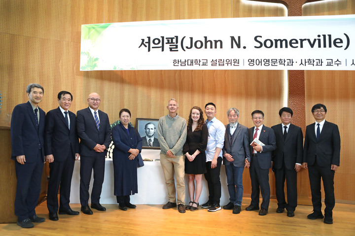 이광섭 (왼쪽 두번째) 총장 등 행사 참석자들 *재판매 및 DB 금지