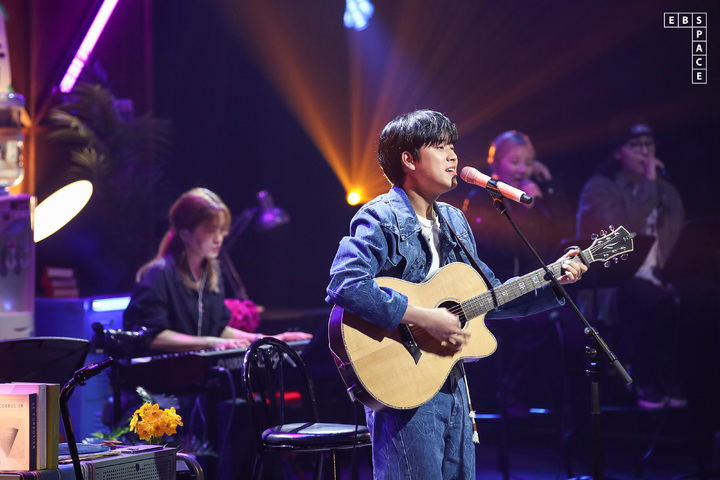 [서울=뉴시스] 싱어송라이터 이무진. 23.06.07. (사진=EBS 제공) photo@newsis.com *재판매 및 DB 금지