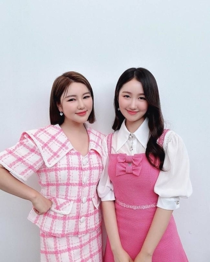 "16살에 고모 됐다" 송가인, 조카 조은서와 자매같은 비주얼