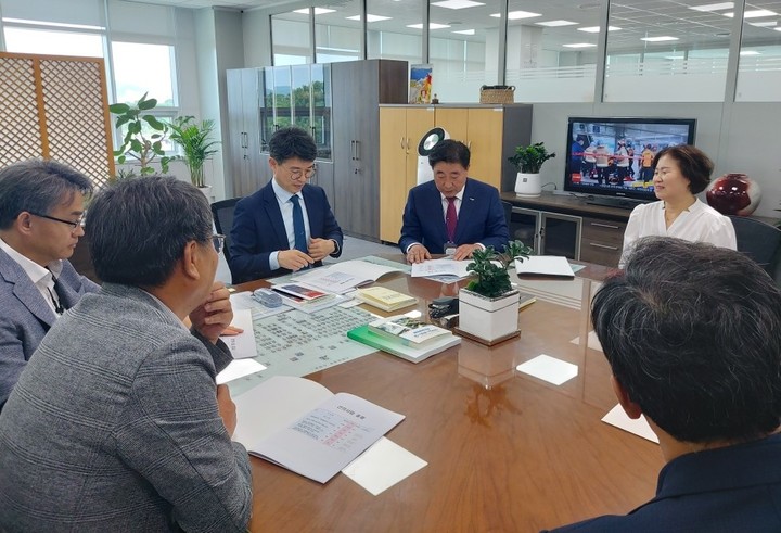 8일 김명기 횡성군수가 내년도 국비 확보를 위해 중앙부처 방문했다. *재판매 및 DB 금지