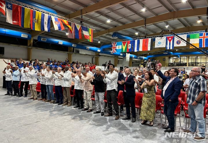 [서울=뉴시스] 8일(현지시간) 쿠바 아바나에서 개막한 국제역도연맹(IWF) 그랑프리 1차 대회. (사진=IWF 홈페이지 캡처) 2023.06.08