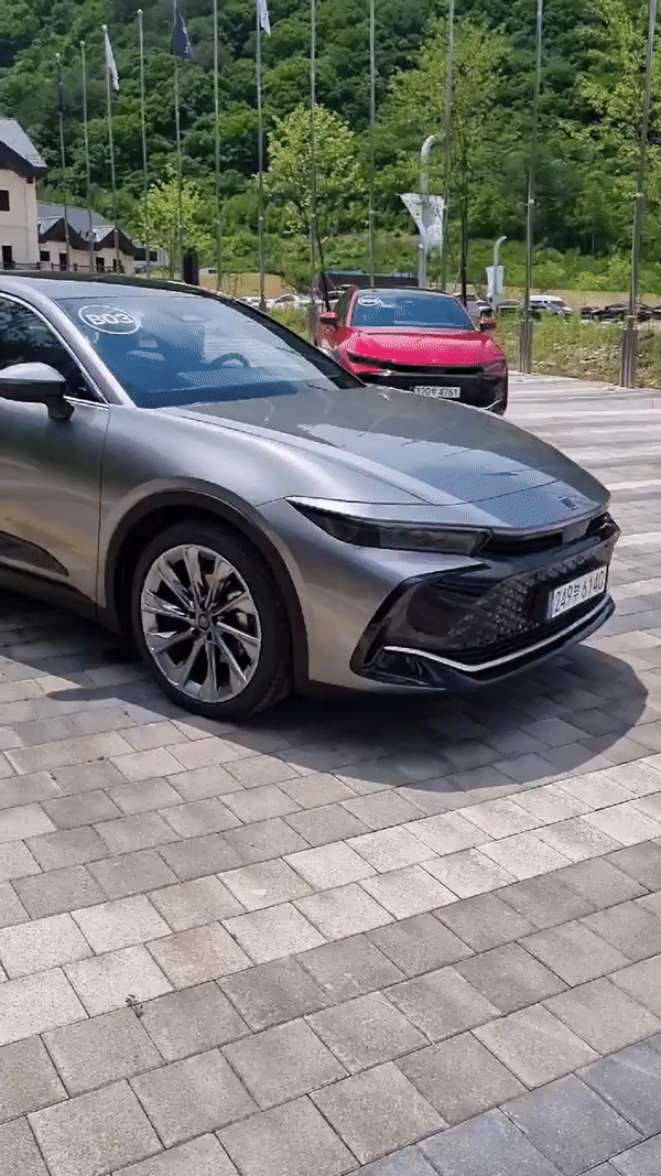 [정선=뉴시스]토요타 크라운 외관.(사진=안경무 기자) 2023.6.9 photo@newsis.com *재판매 및 DB 금지 *재판매 및 DB 금지