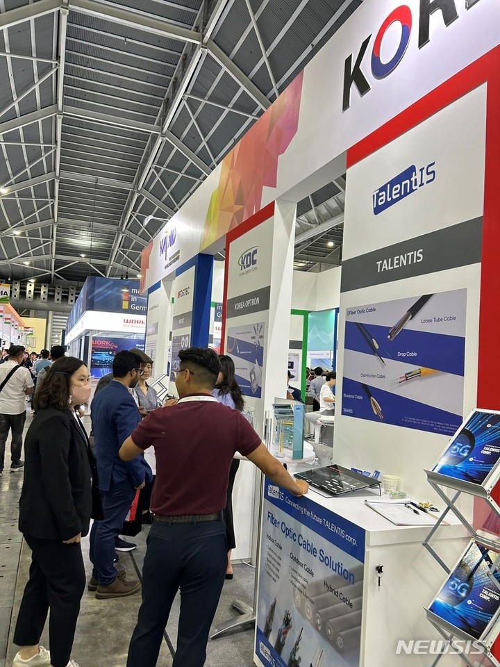 광산업진흥회, 싱가포르 광통신 전시회 참가…580만 달러 수출계약