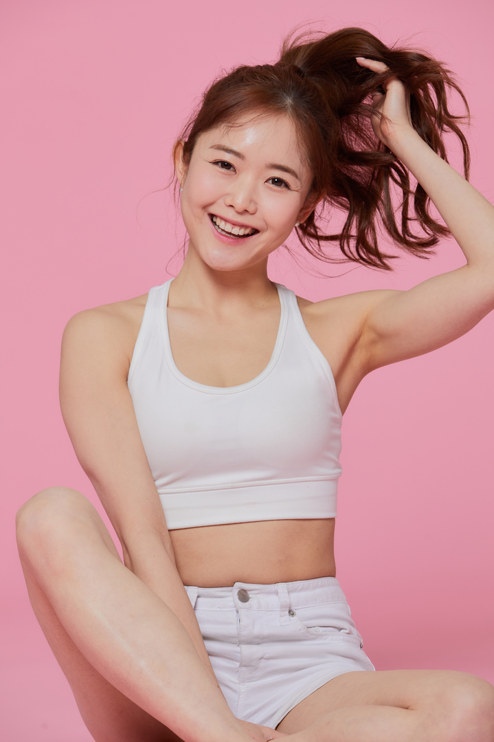 뉴시스는 지난 30일 '홈트' 열풍의 선두 주자이자 특유의 밝은 에너지로 꾸준한 사랑을 받고 있는 운동 유튜버 비타민신지니를 만났다.(사진=비타민신지니 제공) *재판매 및 DB 금지