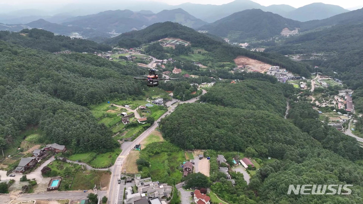 [서울=뉴시스] 파블로항공 '배송 드론' 비행 모습. (사진=파블로항공 제공) 2023.06.12. photo@newsis.com